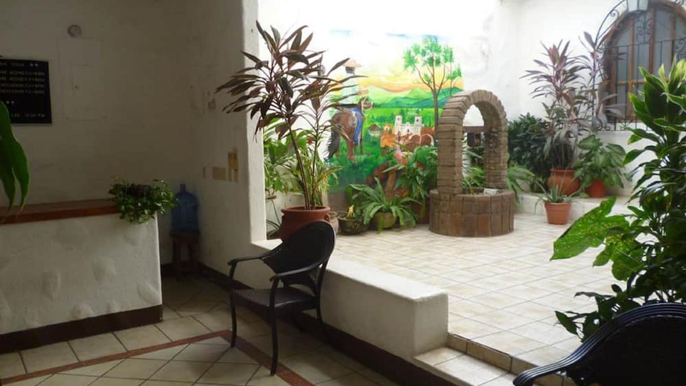 Hotel Casa Vieja
